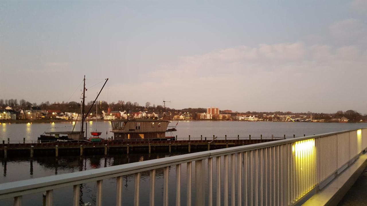 Ostseefjord-Schlei-Blick Im Wikingturm Шлезвіг Екстер'єр фото